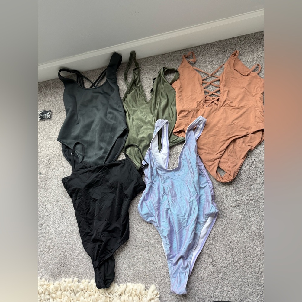 One piece swimsuit bundle